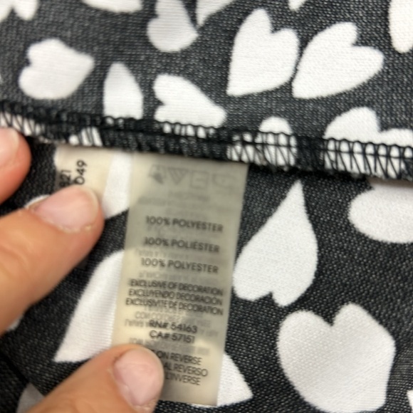 Karl Langerfeld cap sleeve back and white print top - Picture 7 of 8